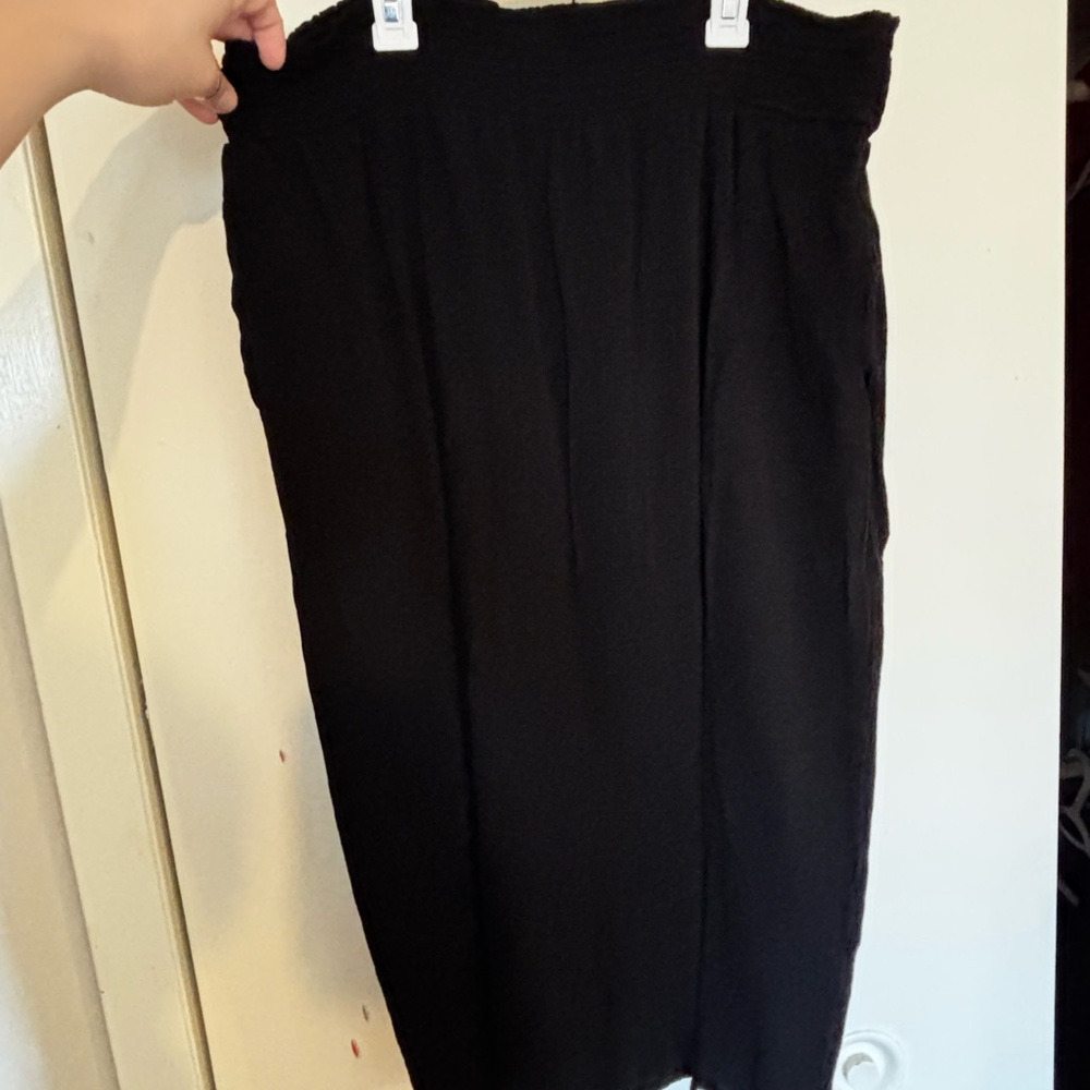 Lucy & Yak XL black stretch skirt - Picture 2 of 4